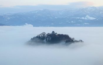 Here is Castle in the sky!! “Echizen Ono Castle” is marvelous scenery but rarely seen.